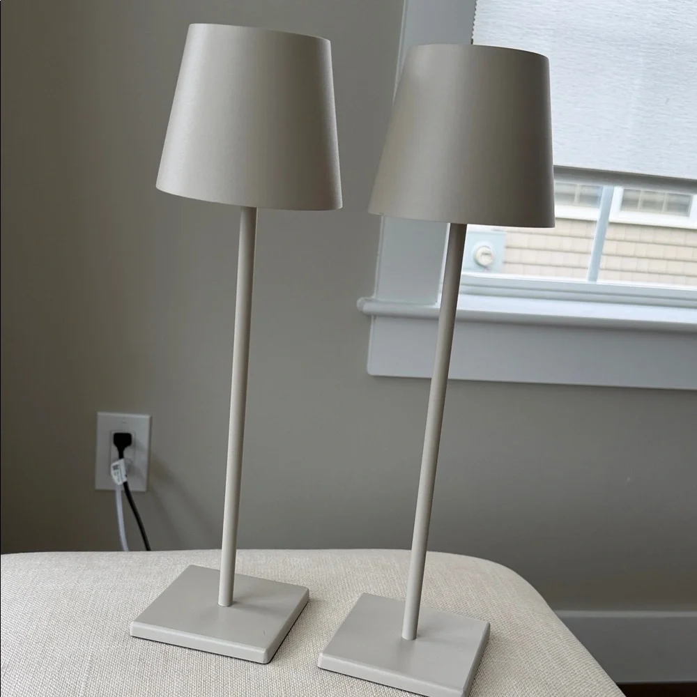 set of 2 - Beige Metal Table Lanterns Lamps